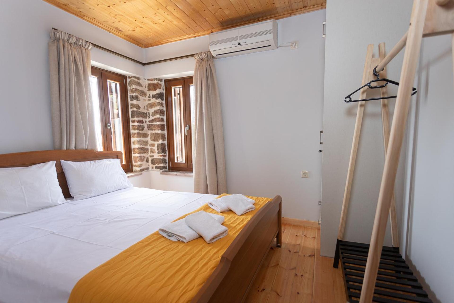 Апартаменты To Spiti Sto Castro Нафпактос Экстерьер фото